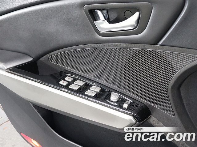 KG Mobility (SsangYong) Tivoli Diesel LX 2WD 2016 — фото 17
