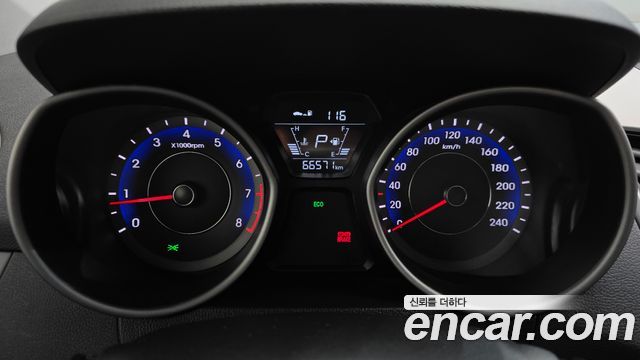 Hyundai Avante 1.6 GDi Smart Standard 2015 — фото 8