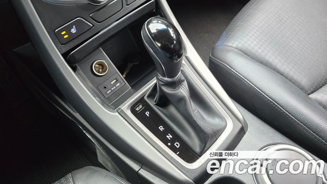 Hyundai Avante 1.6 GDi Smart Standard 2015 — фото 9