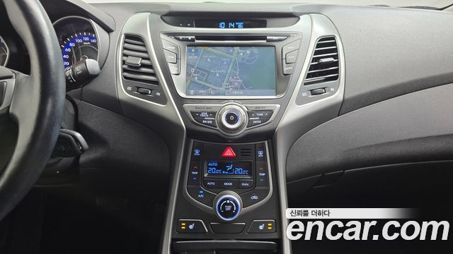 Hyundai Avante 1.6 GDi Smart Standard 2015 — фото 12