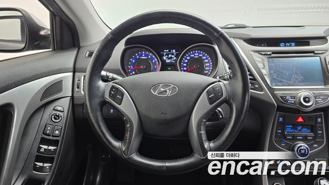 Hyundai Avante 1.6 GDi Smart Standard 2015 — фото 13