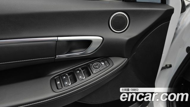 Hyundai Sonata The Edge (DN8) 2.0 LPG(Taxi) Mobility 2026 — фото 17