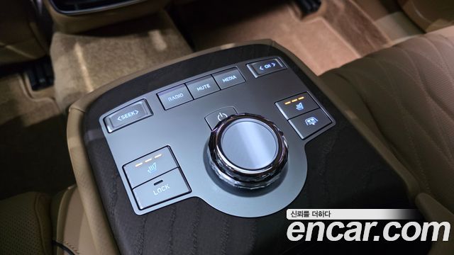 Genesis G80 (RG3) Gasoline 2.5 Turbo AWD 2026 — фото 20