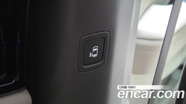 Kia Carnival (IV) Gasoline 7-Seater Hi-Limousine Signature 2022 — фото 24