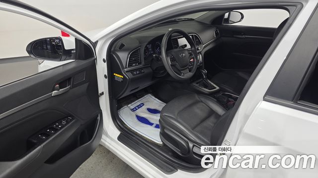 Hyundai Avante (AD) 1.6 GDI Value Plus 2018 — фото 10
