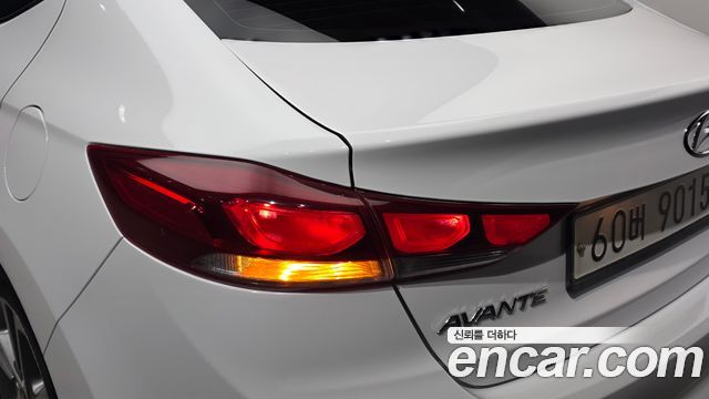 Hyundai Avante (AD) 1.6 GDI Value Plus 2018 — фото 23