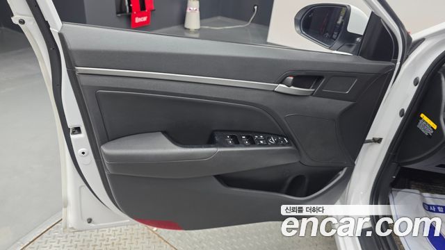 Hyundai Avante (AD) 1.6 GDI Value Plus 2018 — фото 24