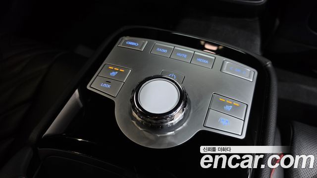Genesis G80 (RG3) Gasoline 2.5 Turbo 2WD 2025 — фото 16