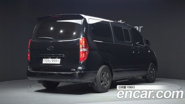 Hyundai Grand Starex 12-Seater Wagon CVX Luxury 2014 — фото 2