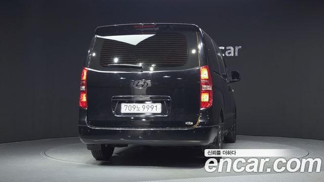 Hyundai Grand Starex 12-Seater Wagon CVX Luxury 2014 — фото 4