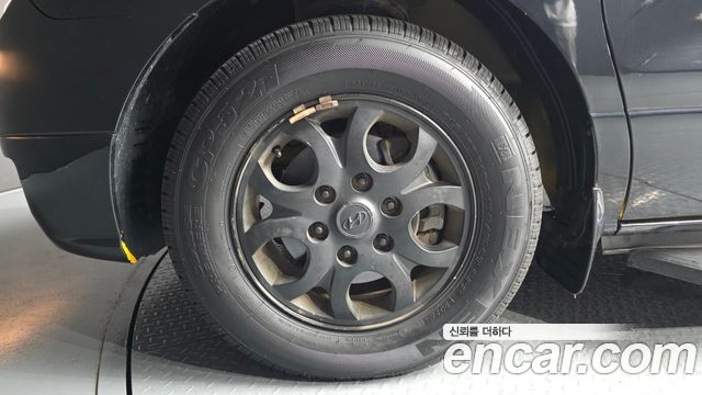 Hyundai Grand Starex 12-Seater Wagon CVX Luxury 2014 — фото 5