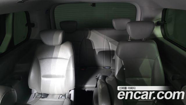 Hyundai Grand Starex 12-Seater Wagon CVX Luxury 2014 — фото 12