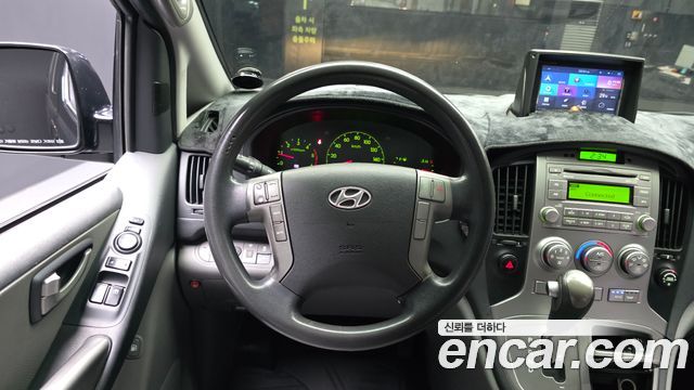 Hyundai Grand Starex 12-Seater Wagon CVX Luxury 2014 — фото 13
