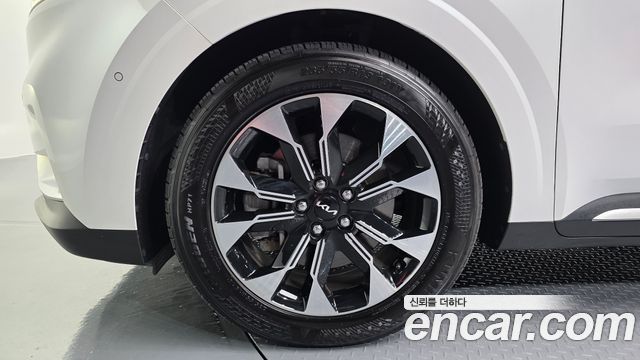 Kia Carnival (IV) Gasoline 9-seater Limousine(Special vehicle) 2022 — фото 5