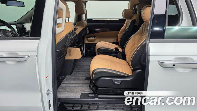 Kia Carnival (IV) Gasoline 9-seater Limousine(Special vehicle) 2022 — фото 11