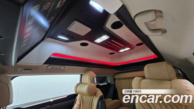 Kia Carnival (IV) Gasoline 9-seater Limousine(Special vehicle) 2022 — фото 36