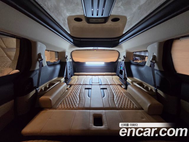 Kia Carnival (IV) Gasoline 9-seater Limousine(Special vehicle) 2022 — фото 38