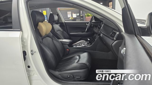 Kia K5 (II) 1.7 Diesel SX Noblesse 2016 — фото 15