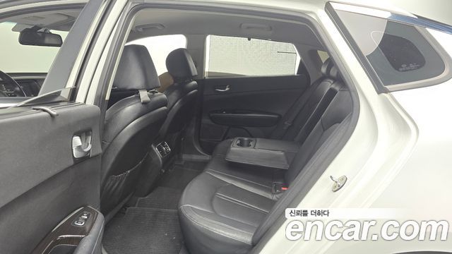 Kia K5 (II) 1.7 Diesel SX Noblesse 2016 — фото 16