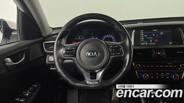 Kia K5 (II) 1.7 Diesel SX Noblesse 2016 — фото 17