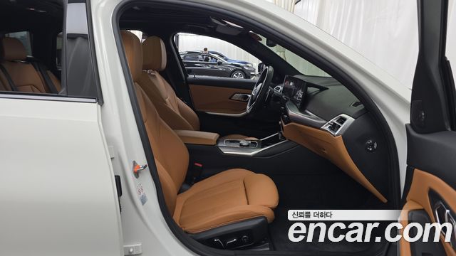 BMW 3 Series (G20) 320d Touring M Sport 2025 — фото 11