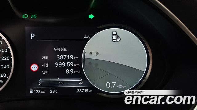 Genesis G80 (RG3) Gasoline 2.5 Turbo 2WD 2022 — фото 16