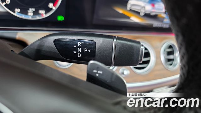 Mercedes-Benz E-Class (W213) E300 4MATIC Exclusive 2018 — фото 9
