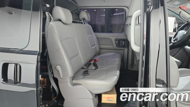 Hyundai Grand Starex 5-Seater VAN Smart 2017 — фото 11