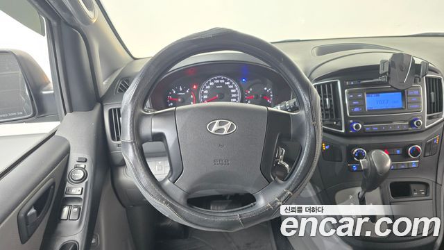Hyundai Grand Starex 5-Seater VAN Smart 2017 — фото 12