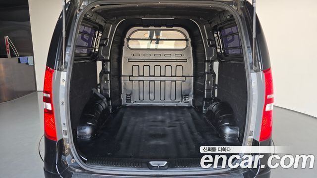 Hyundai Grand Starex 5-Seater VAN Smart 2017 — фото 20