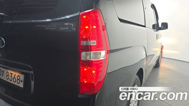 Hyundai Grand Starex 5-Seater VAN Smart 2017 — фото 23