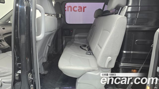 Hyundai Grand Starex 5-Seater VAN Smart 2017 — фото 27