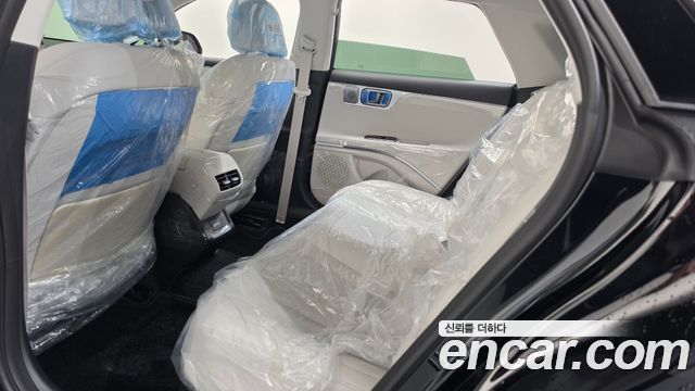 Hyundai Grandeur (GN7) 2.5 Gasoline  2WD Premium 2027 — фото 19