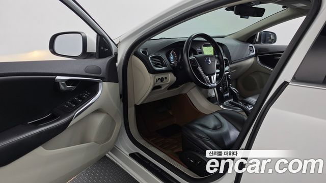 Volvo V40 D3 2nd 2016 — фото 10