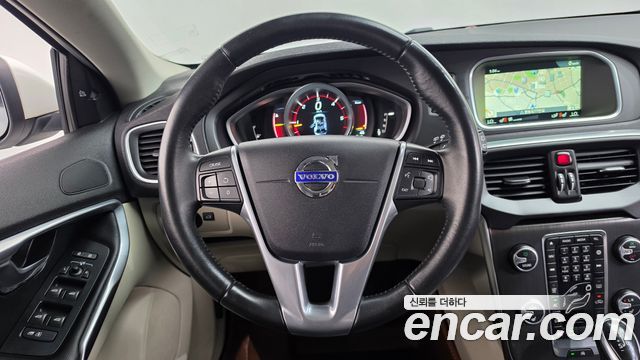 Volvo V40 D3 2nd 2016 — фото 14