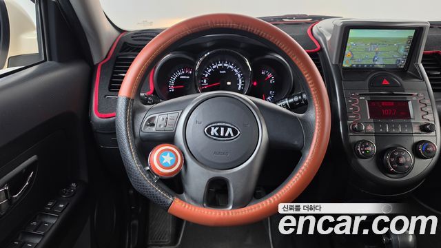Kia Soul Gasoline 1.6 Smart 2011 — фото 13