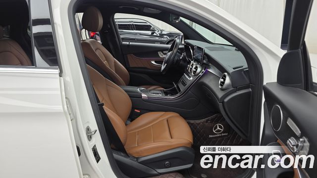 Mercedes-Benz GLC-Class (X253) GLC300e 4MATIC Coupe 2021 — фото 11