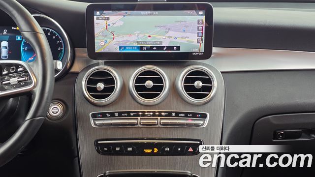 Mercedes-Benz GLC-Class (X253) GLC300e 4MATIC Coupe 2021 — фото 14