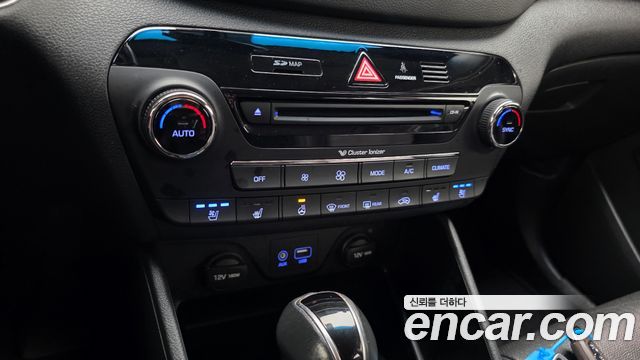 Hyundai Tucson Diesel 2.0 2WD Premium 2016 — фото 17