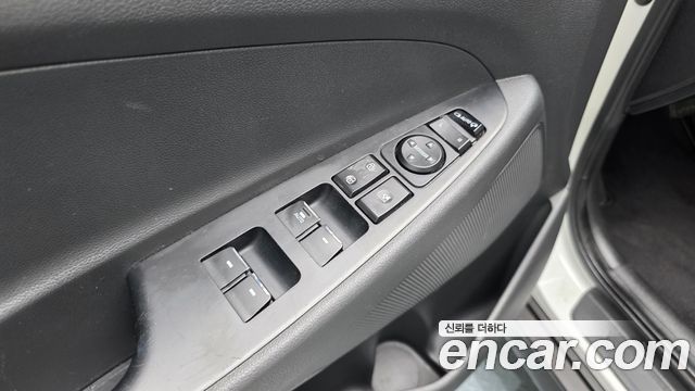 Hyundai Tucson Diesel 2.0 2WD Premium 2016 — фото 28