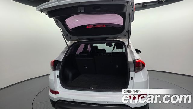 Hyundai Tucson Diesel 2.0 2WD Premium 2016 — фото 32