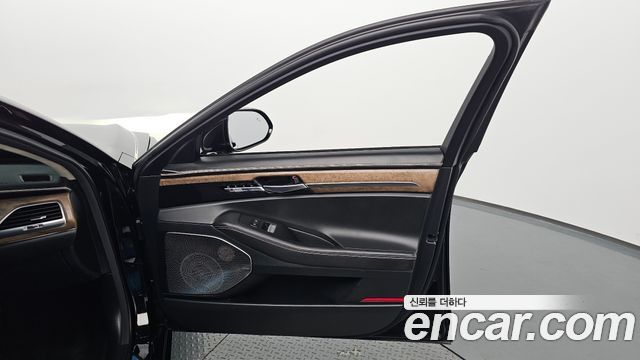 Genesis G90 3.8 AWD Prestige 2019 — фото 24
