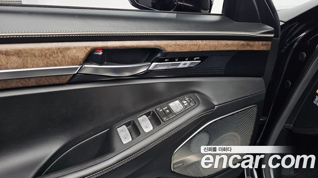 Genesis G90 3.8 AWD Prestige 2019 — фото 39