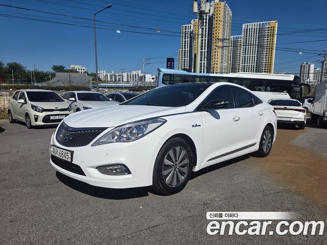 Hyundai Grandeur Hybrid (HG) Premium