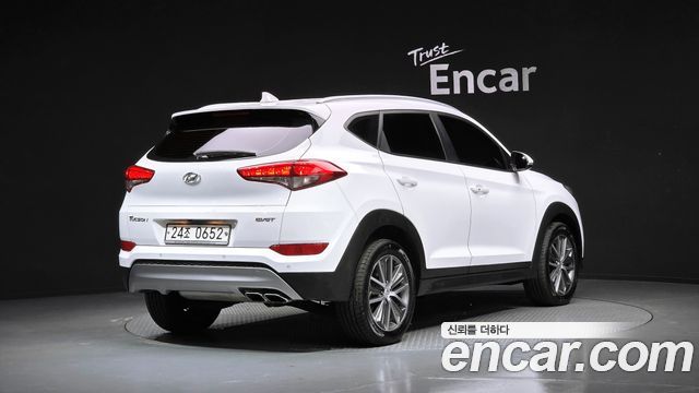 Hyundai Tucson Diesel 2.0 2WD Modern 2017 — фото 2