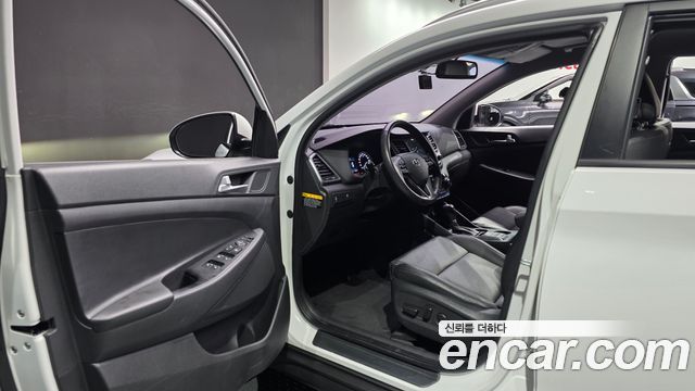 Hyundai Tucson Diesel 2.0 2WD Modern 2017 — фото 10