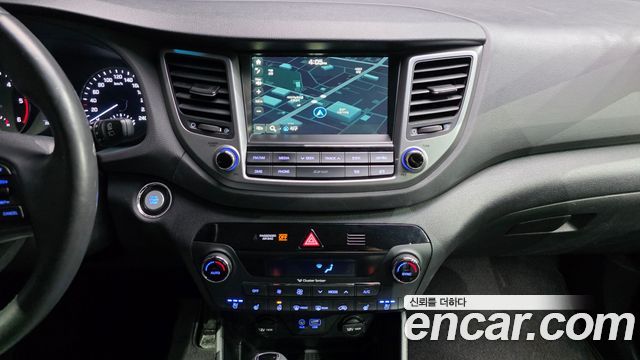 Hyundai Tucson Diesel 2.0 2WD Modern 2017 — фото 21