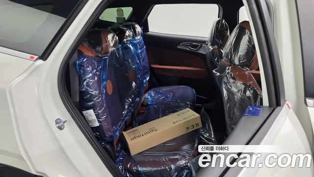 Kia Sportage (V) Gasoline 1.6 Turbo 2WD Noblesse 2027 — фото 11