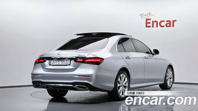 Mercedes-Benz E-Class (W213) E350 4MATIC AMG Line 2022 — фото 2