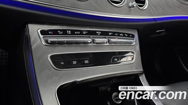 Mercedes-Benz E-Class (W213) E350 4MATIC AMG Line 2022 — фото 18